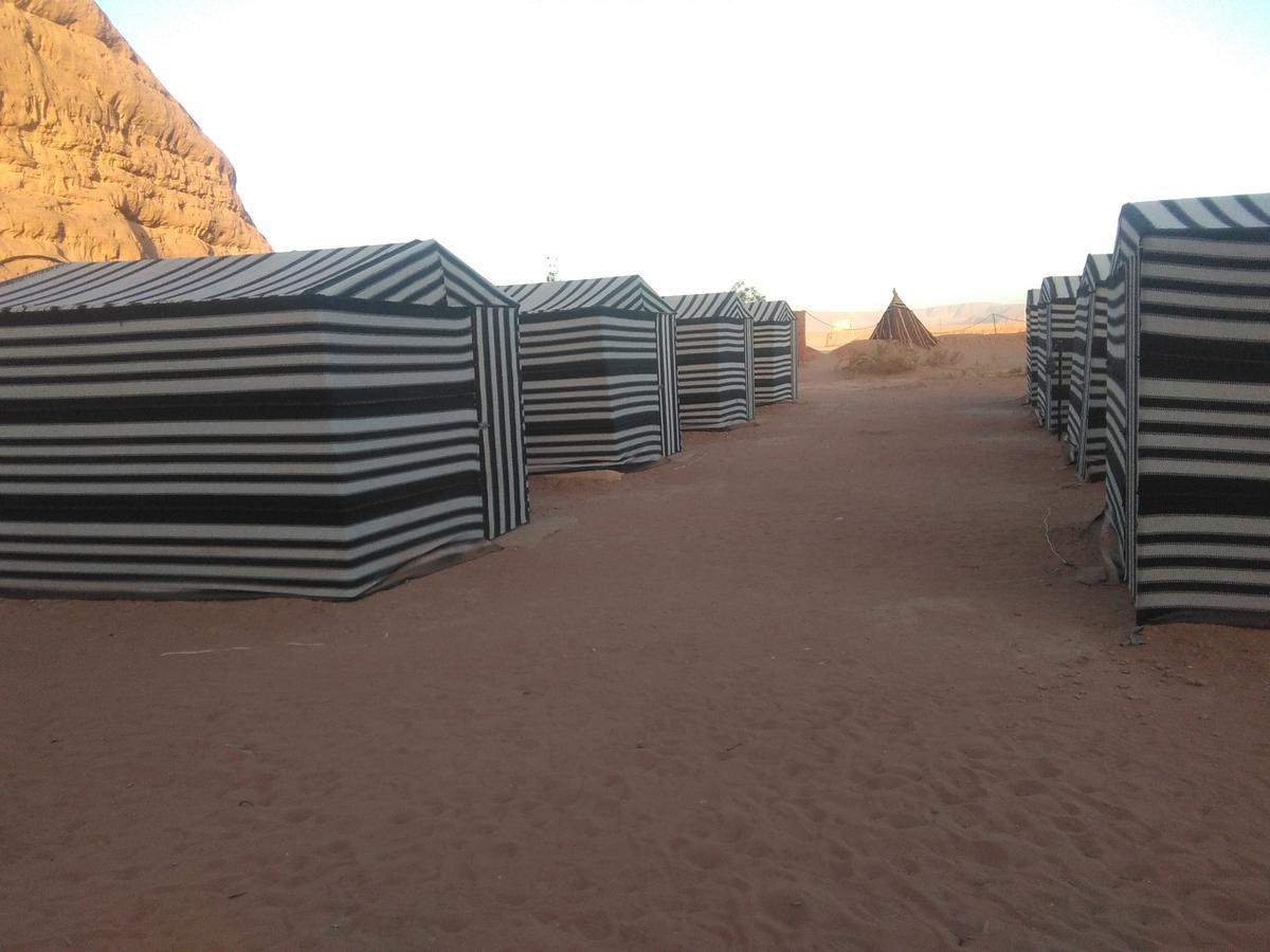 Rum Oasis Camp Wadi Rum Bagian luar foto